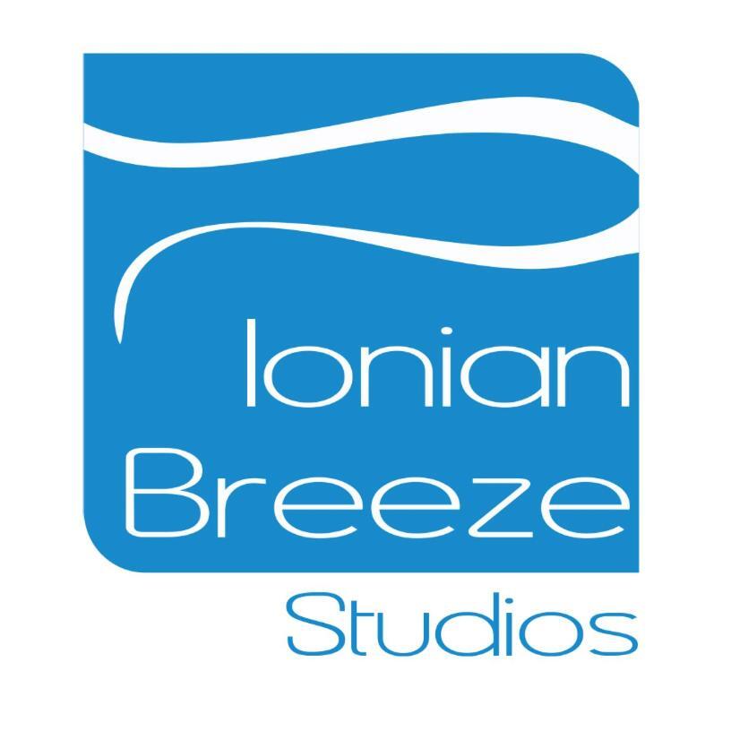Ionian Breeze Studios Frínion Rum bild
